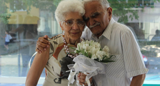 Семейство от Русе празнува 65 години семеен живот