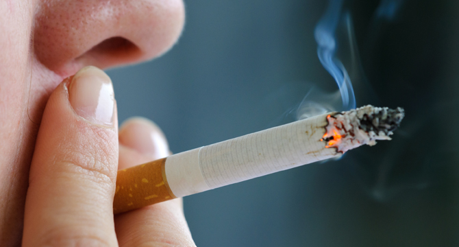 Всеки трети българин вече е ежедневен пушач