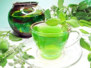 Пет от най-добрите народни рецепти за чай при простуди и грип