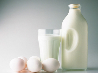 Витамин D и млякото ни помагат да отслабнем