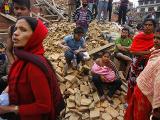 БЧК отваря линия за есемеси в помощ на Непал