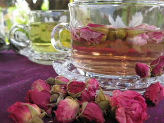 Чай от рози за красота и при главобол