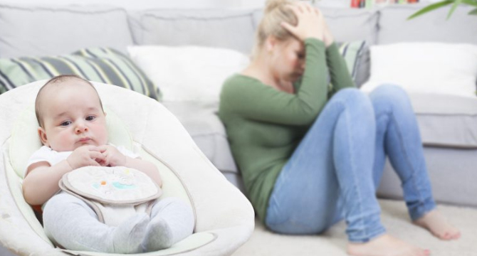 Какво е следродилна депресия и как да се справим с нея?