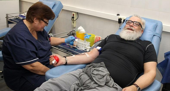 25 години Кръвен център-ВМА: Актьори и мотористи дариха кръв безвъзмездно