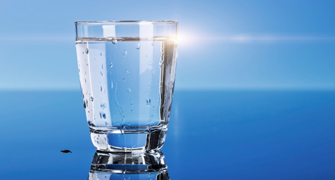 Експертите: Започнете деня си с чаша вода за тонус и добро настроение