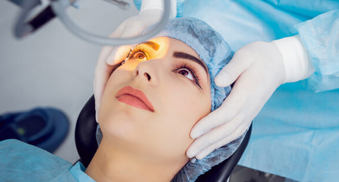 Все повече млади хора се оперират за премахване на катаракта