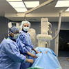 Замениха сложна операция с иновативен безкръвен метод за имплантиране на стент графт